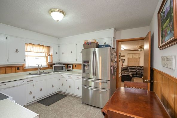 Three Oaks Village: 931 Baker Rd, Columbia, TN 38401